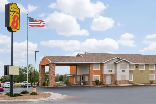 Super 8 by Wyndham Portales image 30
